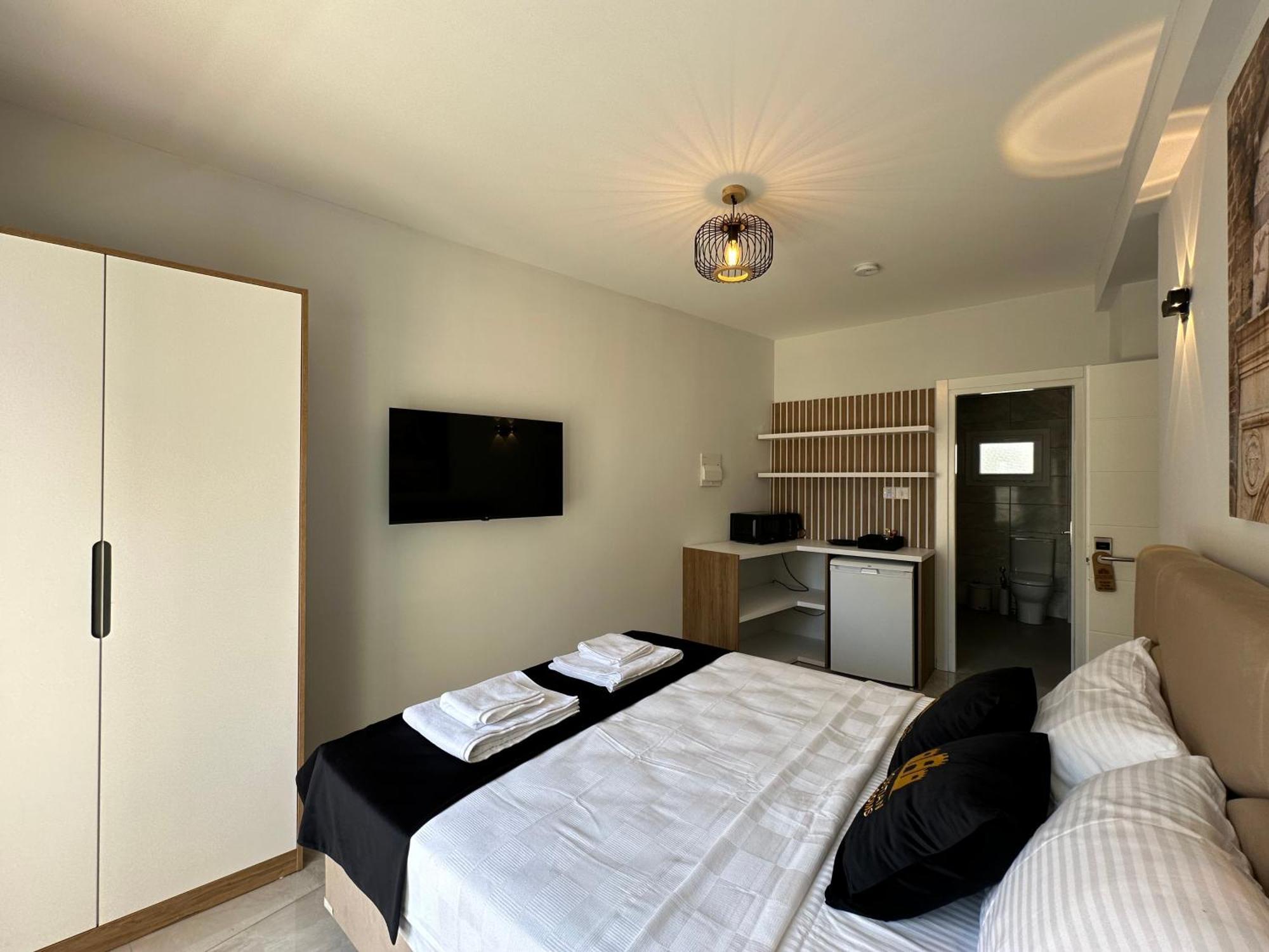 Famagustian Guest Rooms Famagusta  Exterior foto
